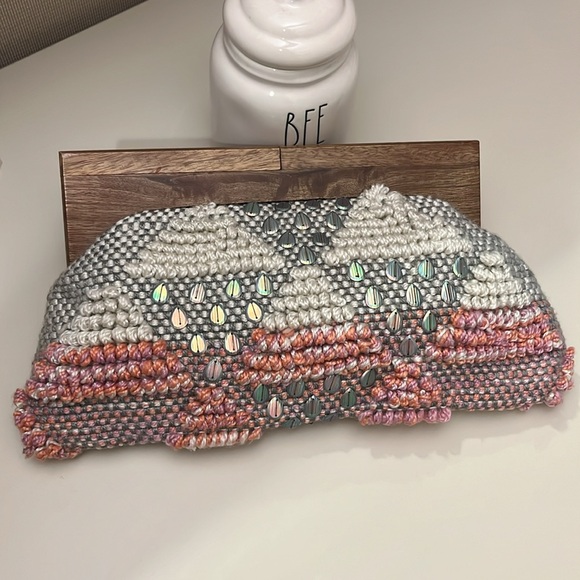 FABULOUS MJ Handcrafted Tribal Clutch - Picture 7 of 11